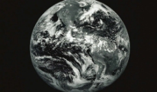 地球黑白的照片图片