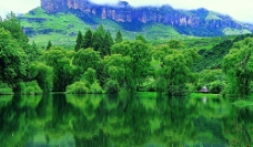 绿色山水图片